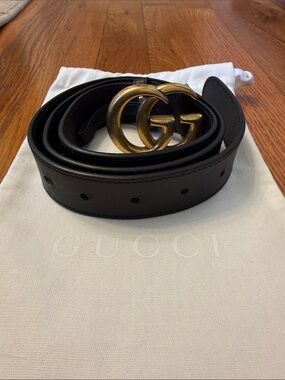 Gucci Black Leather Belt with Gold Double G Buckle